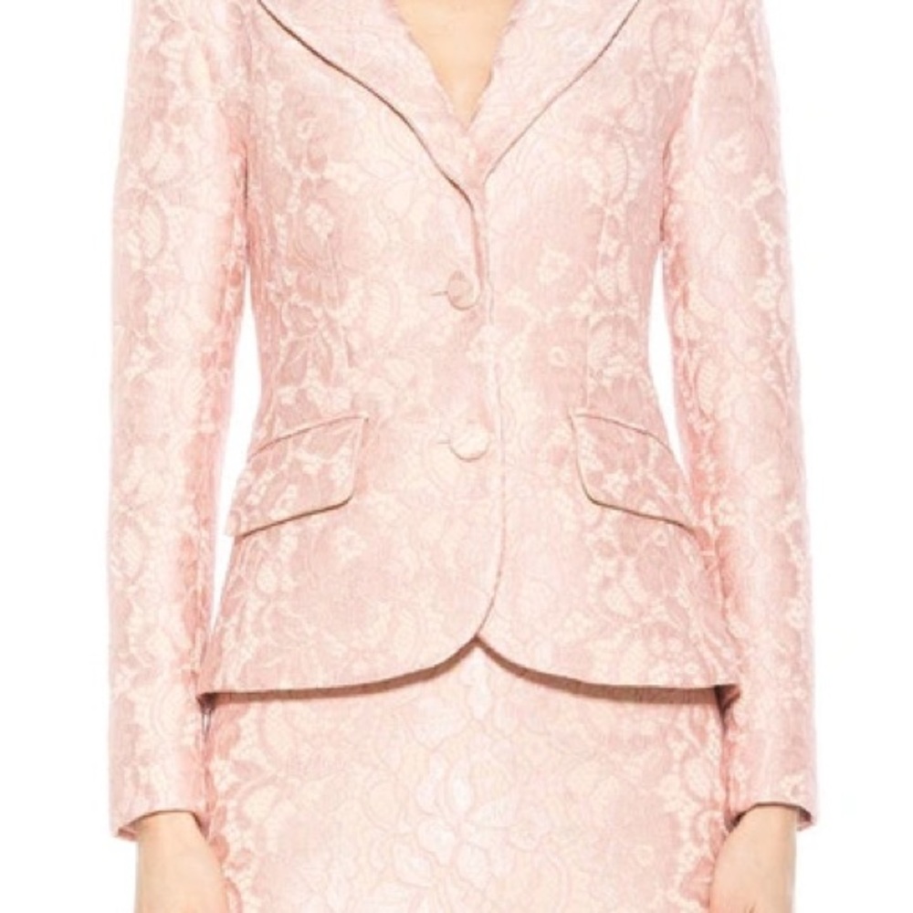 ALEXIA ADMOR Jessica Peak Lapel Lace Blazer In Blush